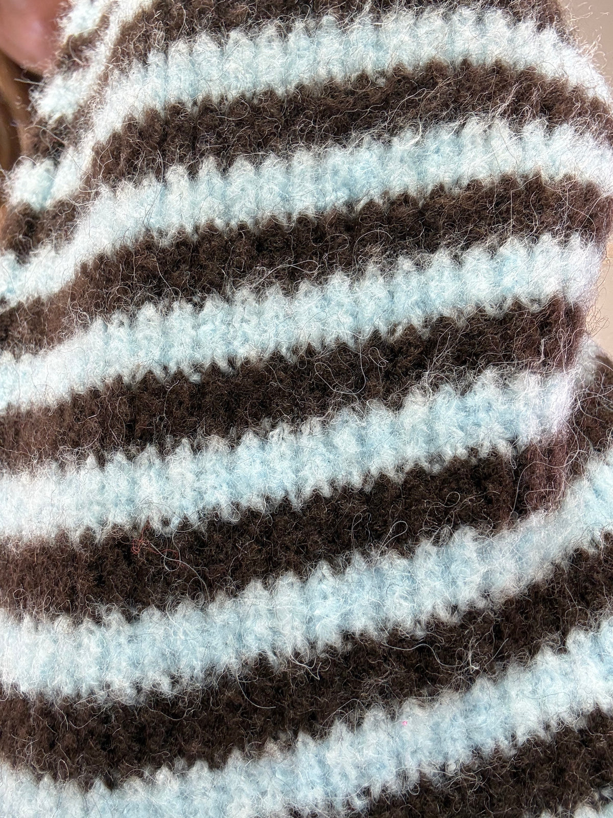 ZIPPER STRICKJACKE MIT LEICHT AUSGESTELLTEM ÄRMEL EISBLAU/SCHOKO