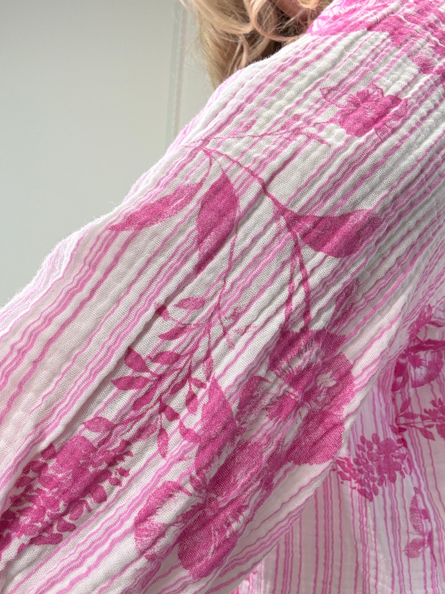 MUSSELIN BLUSE BLUMEN UND STREIFEN PINK