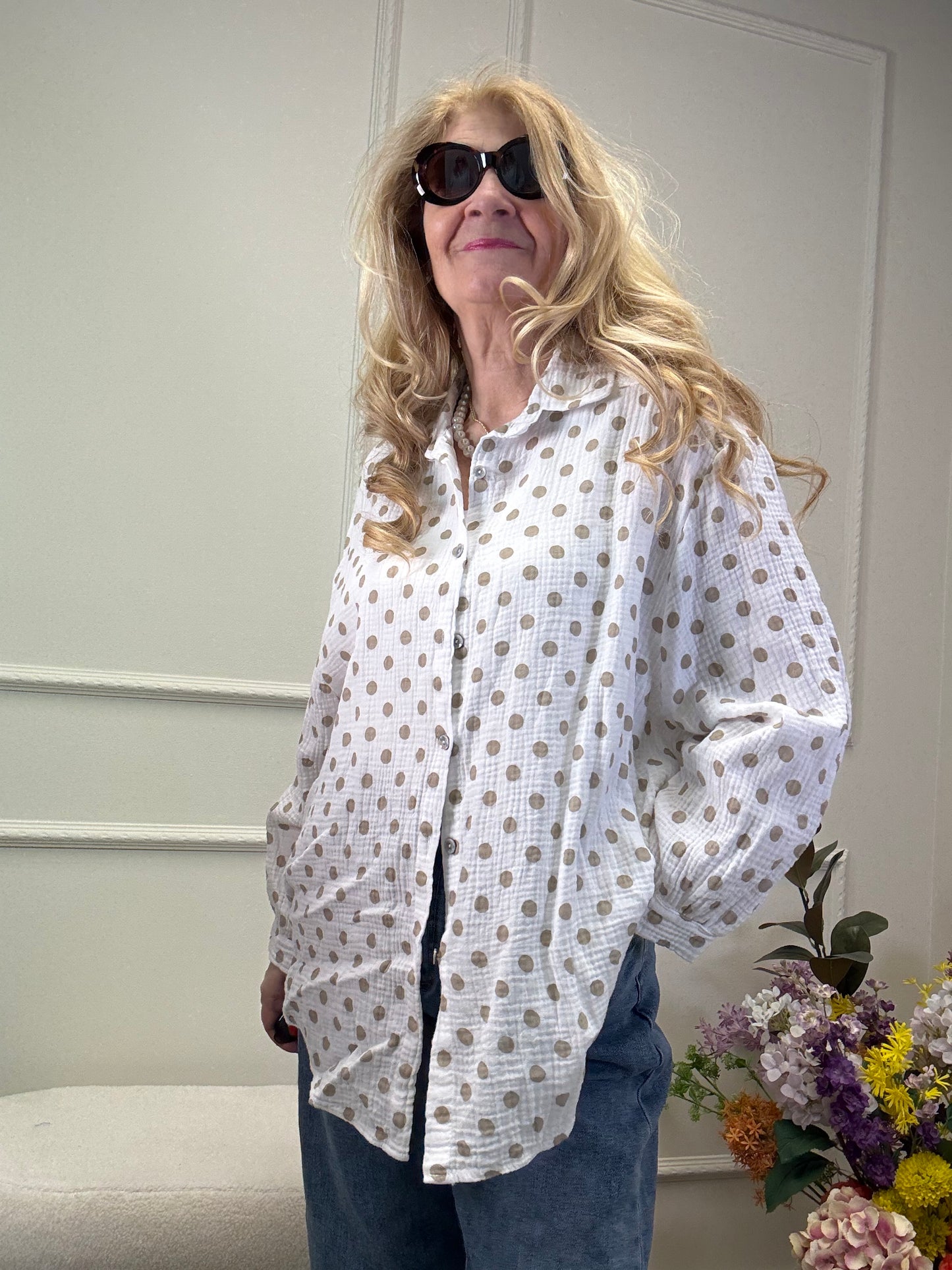 MUSSELIN BLUSE OVERSIZED TUPFEN BEIGE