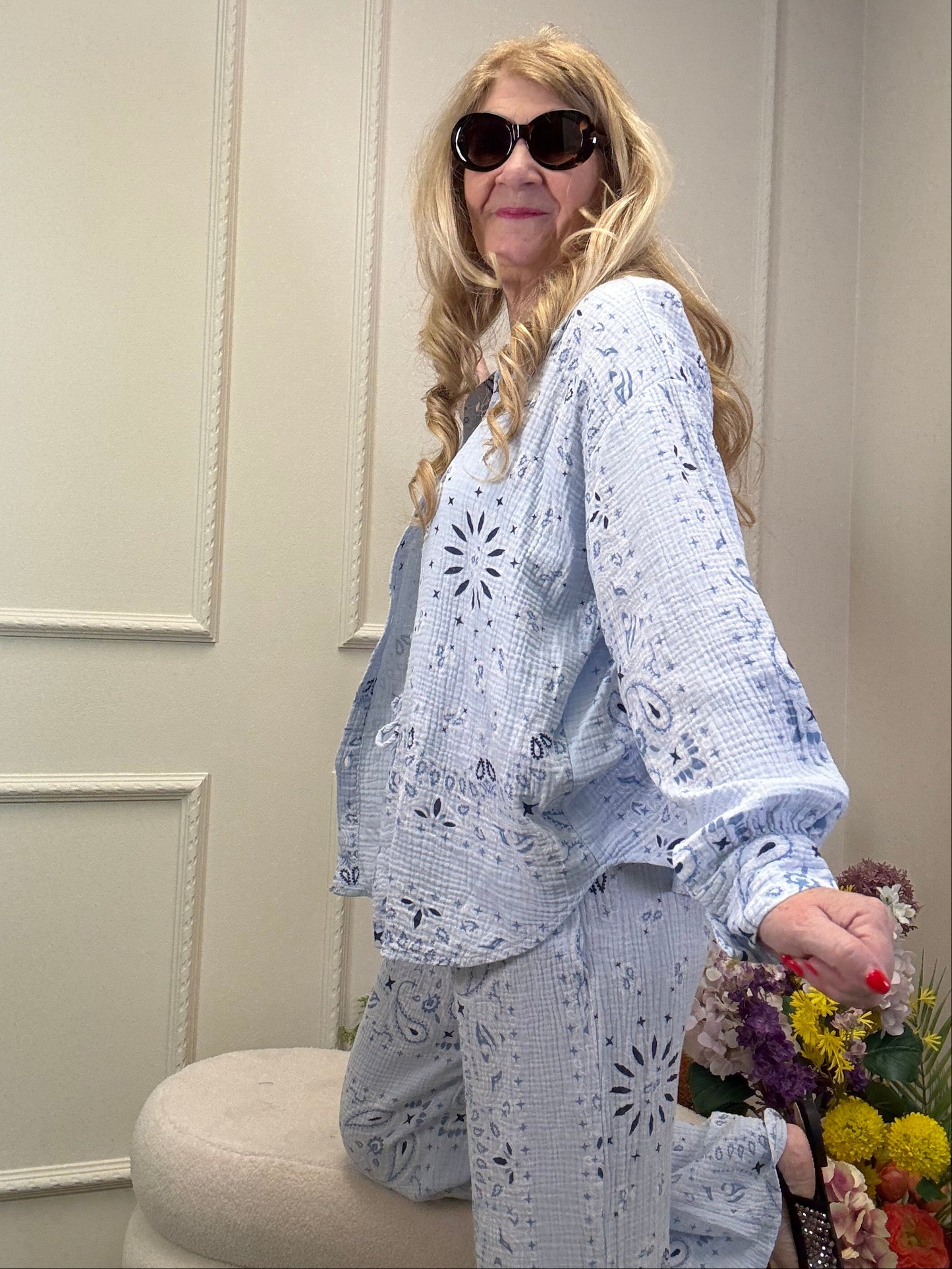MUSSELIN BLUSE PAISLEY HELLBLAU