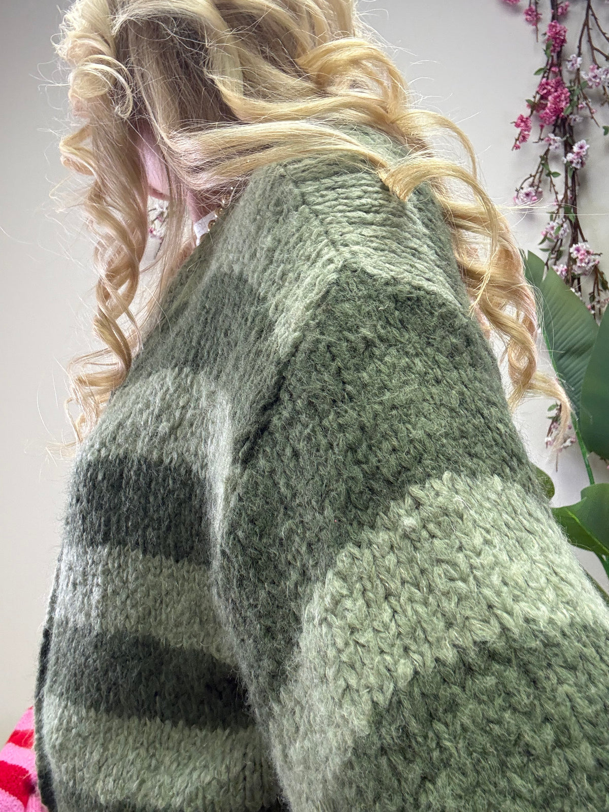 STRICKJACKE STREIFEN KHAKI / MOOS