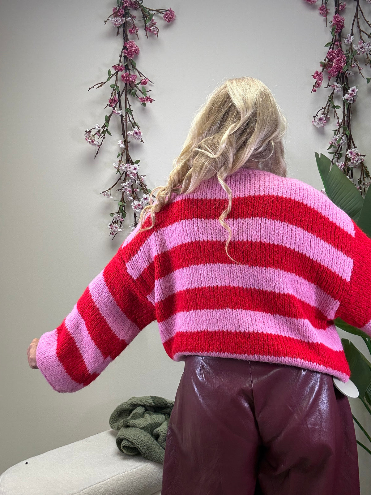 STRICKJACKE STREIFEN PINK / ROT