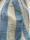 MUSSELIN KLEID LANG HELLBLAU/WEIß GESTREIFT
