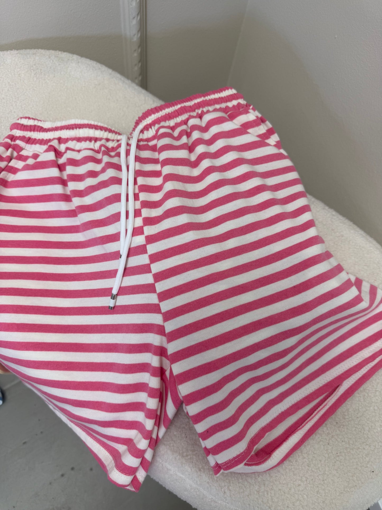 SHORT STREIFEN ROSA/WEISS