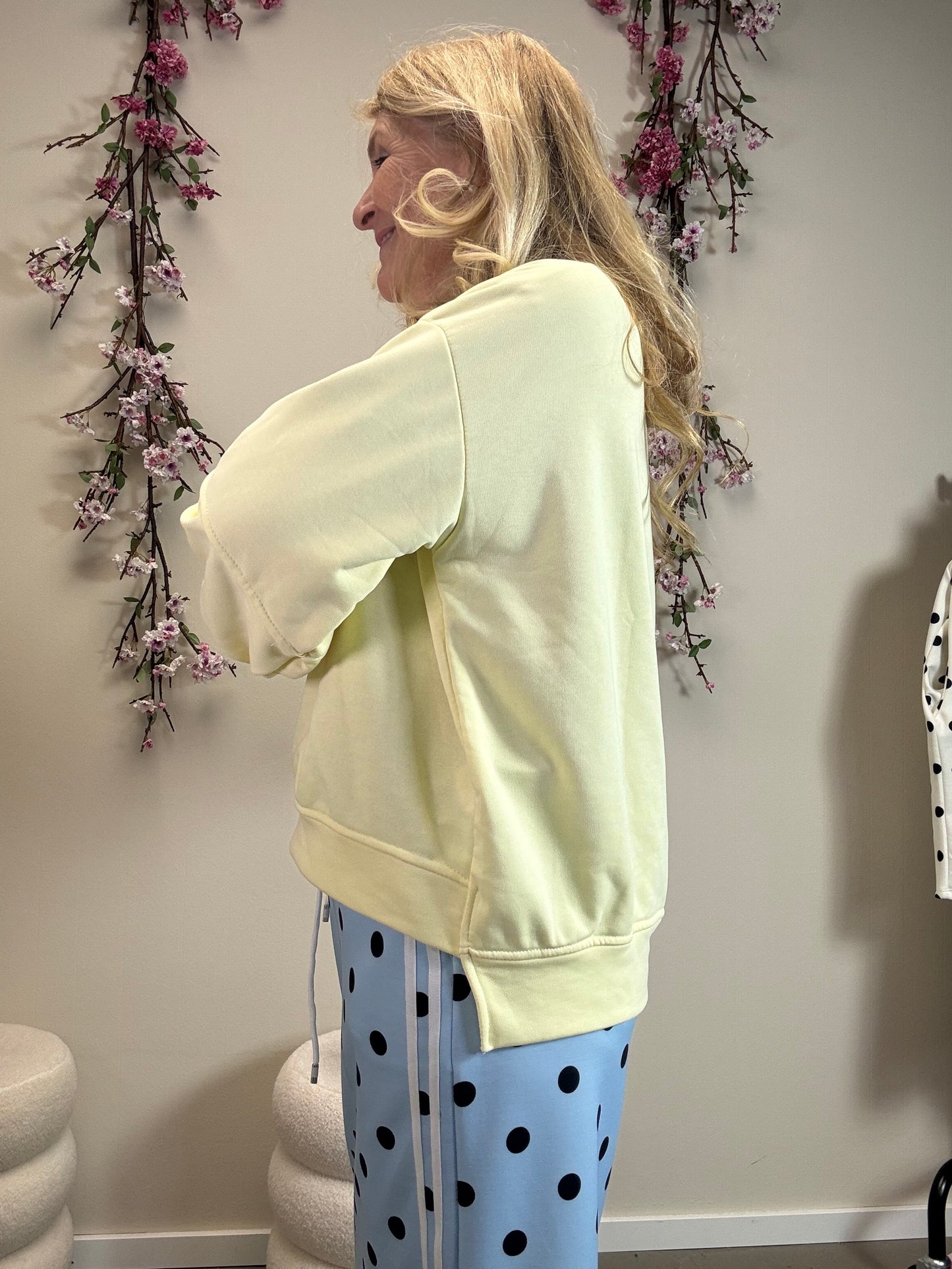 SWETSHIRT BUTTERGELB