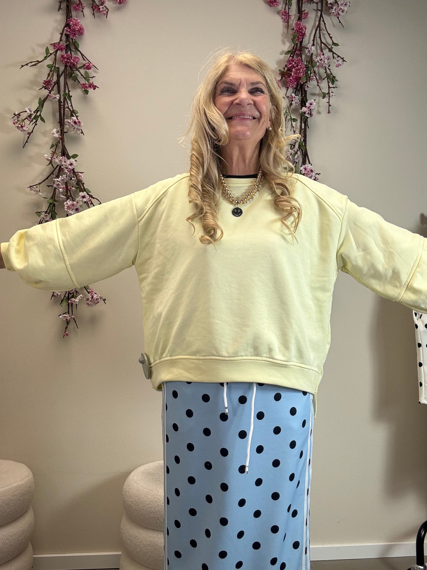 SWETSHIRT BUTTERGELB