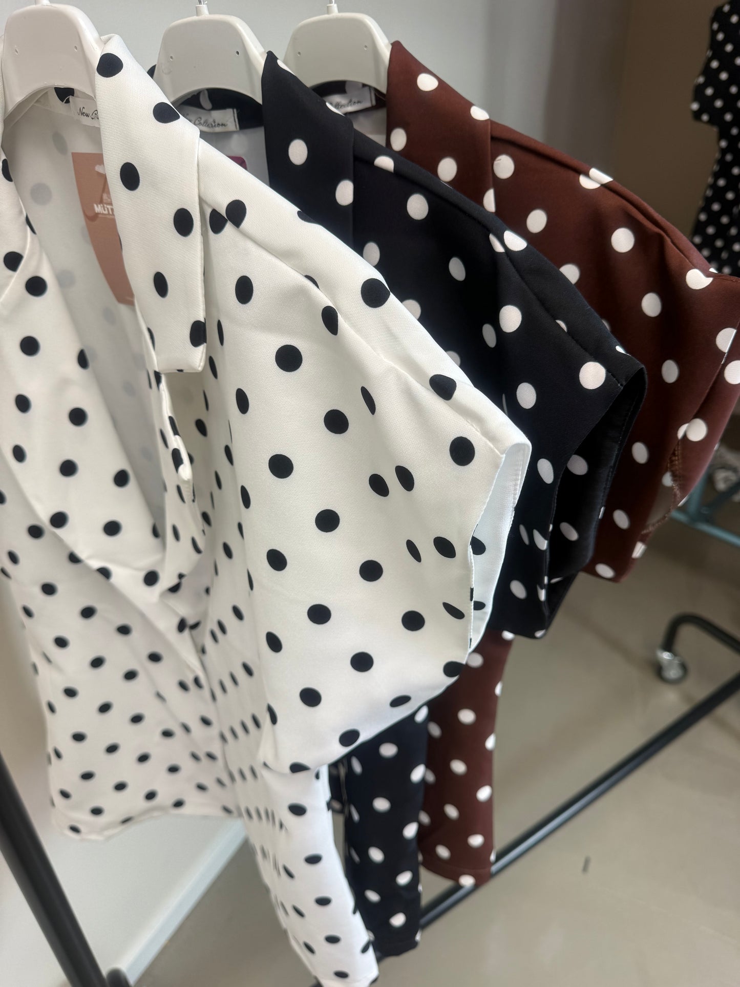 SCHMALER BLAZER HALBARM SCHWARZ / WEIß