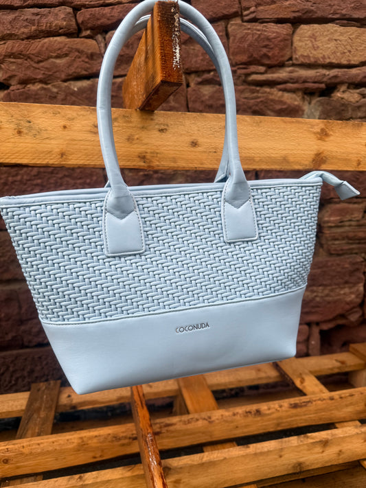 HENKELTASCHE MIT FLECHTOPTIK HELLBLAU