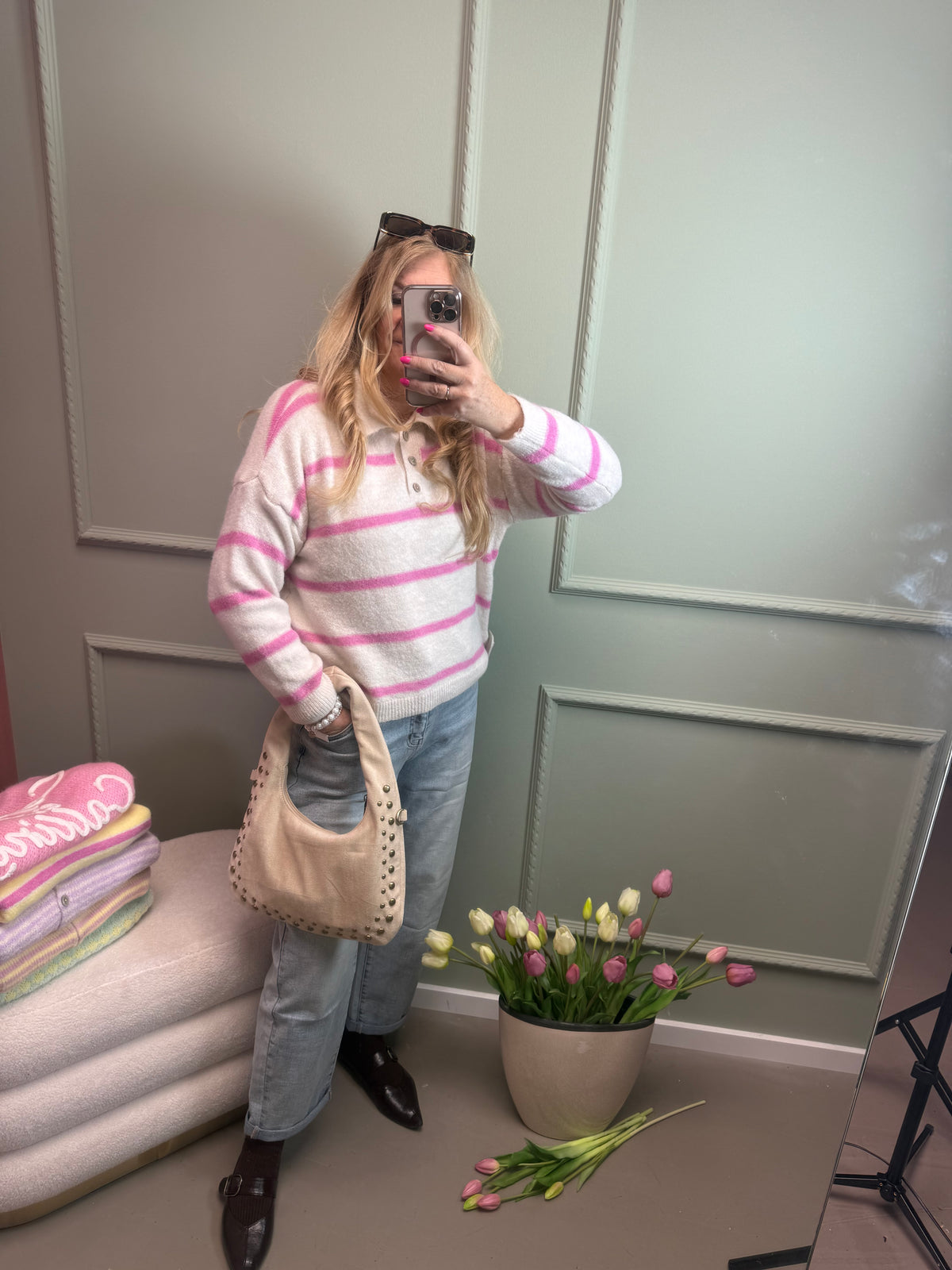 STREIFENPULLI MIT POLOKRAGEN CREME / ROSA