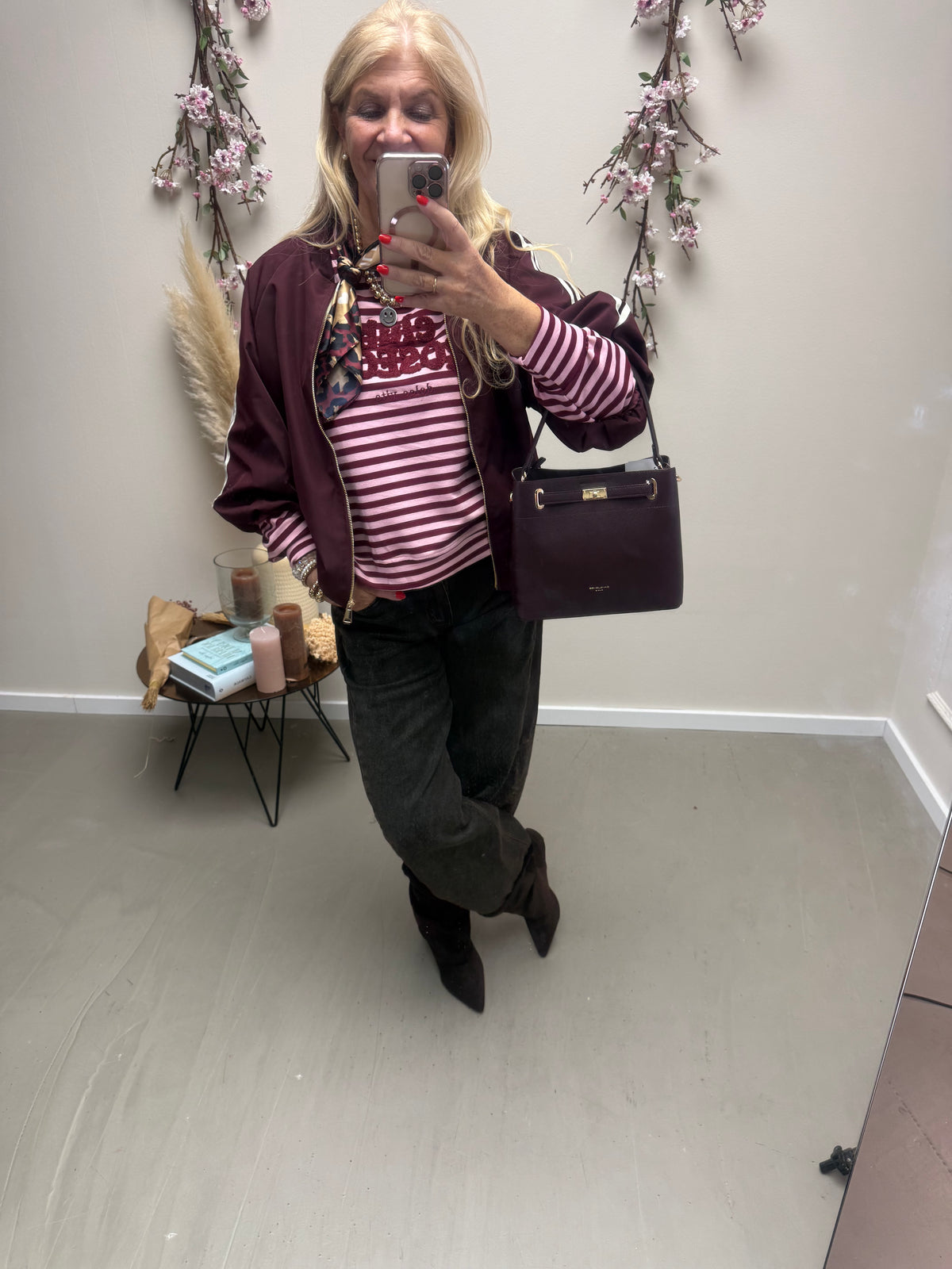 JACKE MIT STREIFEN BORDAUX