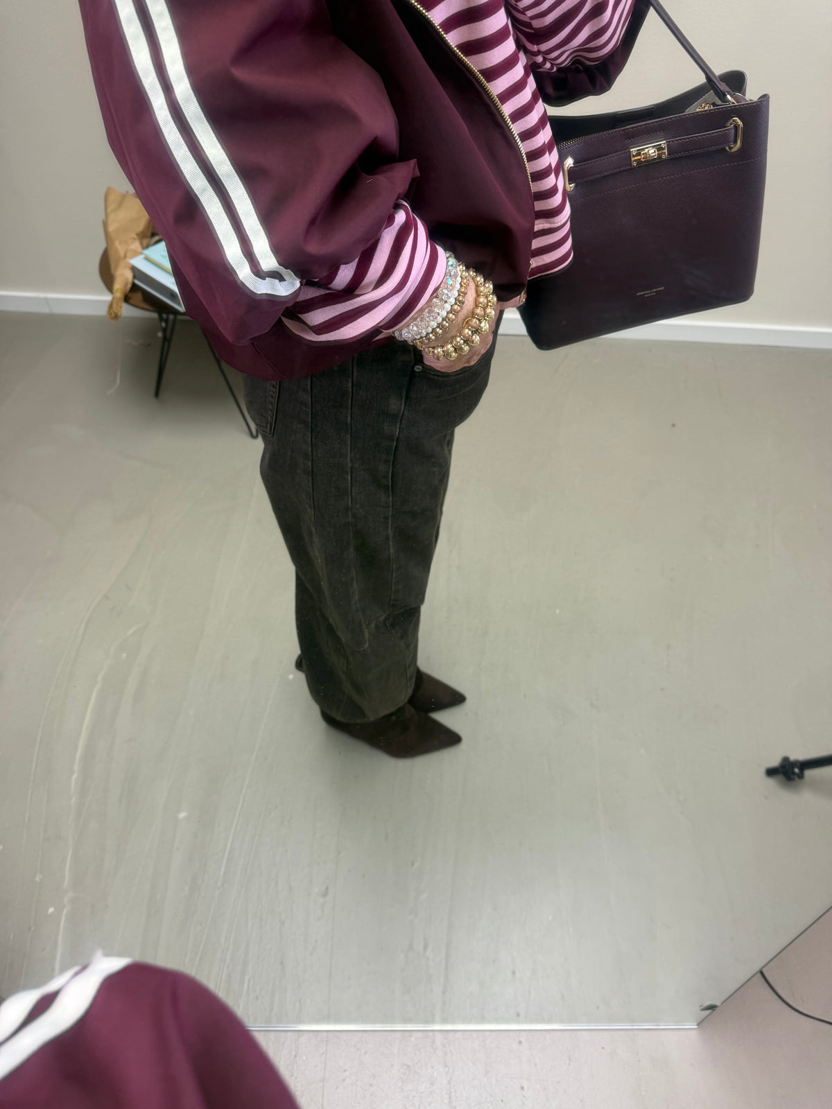 JACKE MIT STREIFEN BORDAUX