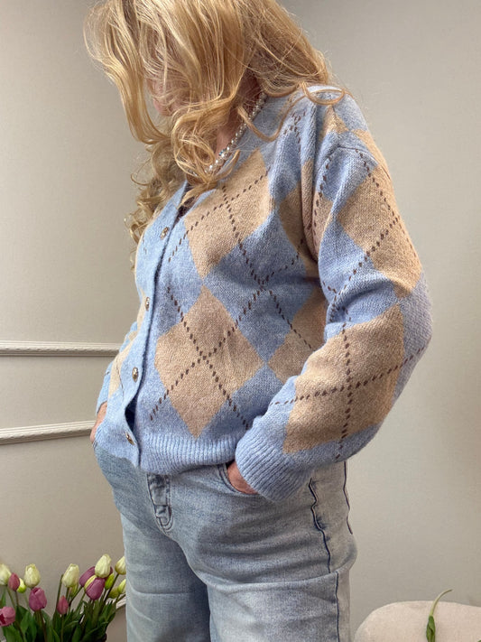 STRICKJACKE RAUTE HELLBLAU