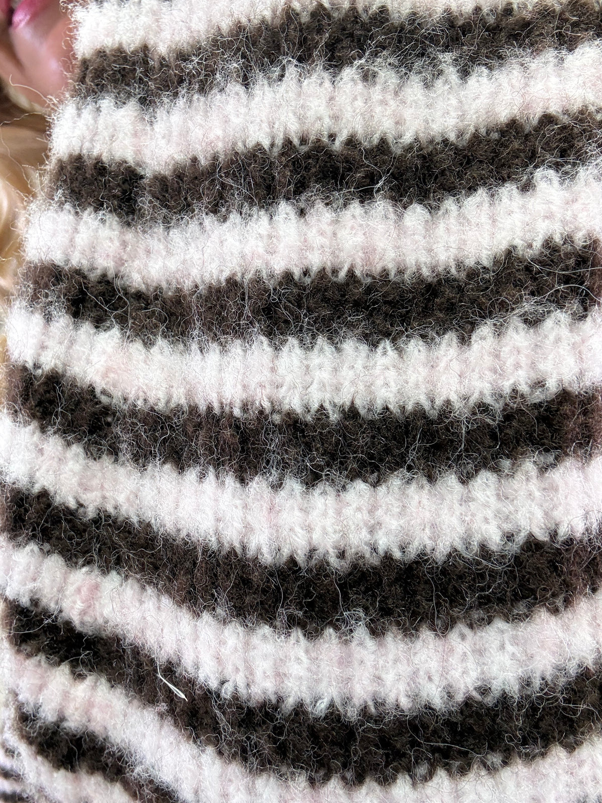 ZIPPER STRICKJACKE NIT LEICHT AUSGESTELLTEM ÄRMEL ROSA/SCHOKO