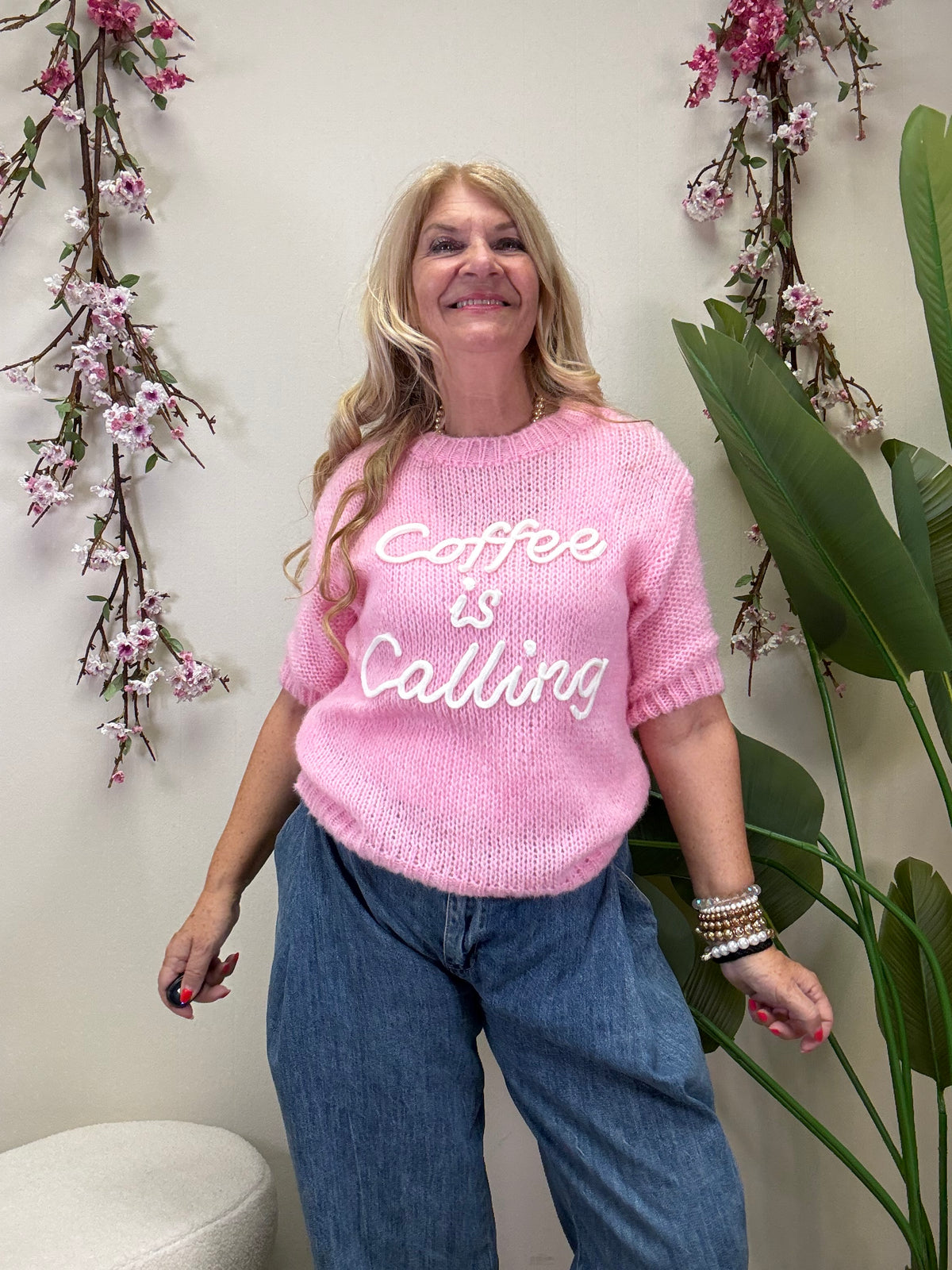 HALBARMPULLI COFFEE IS CALLING PINK