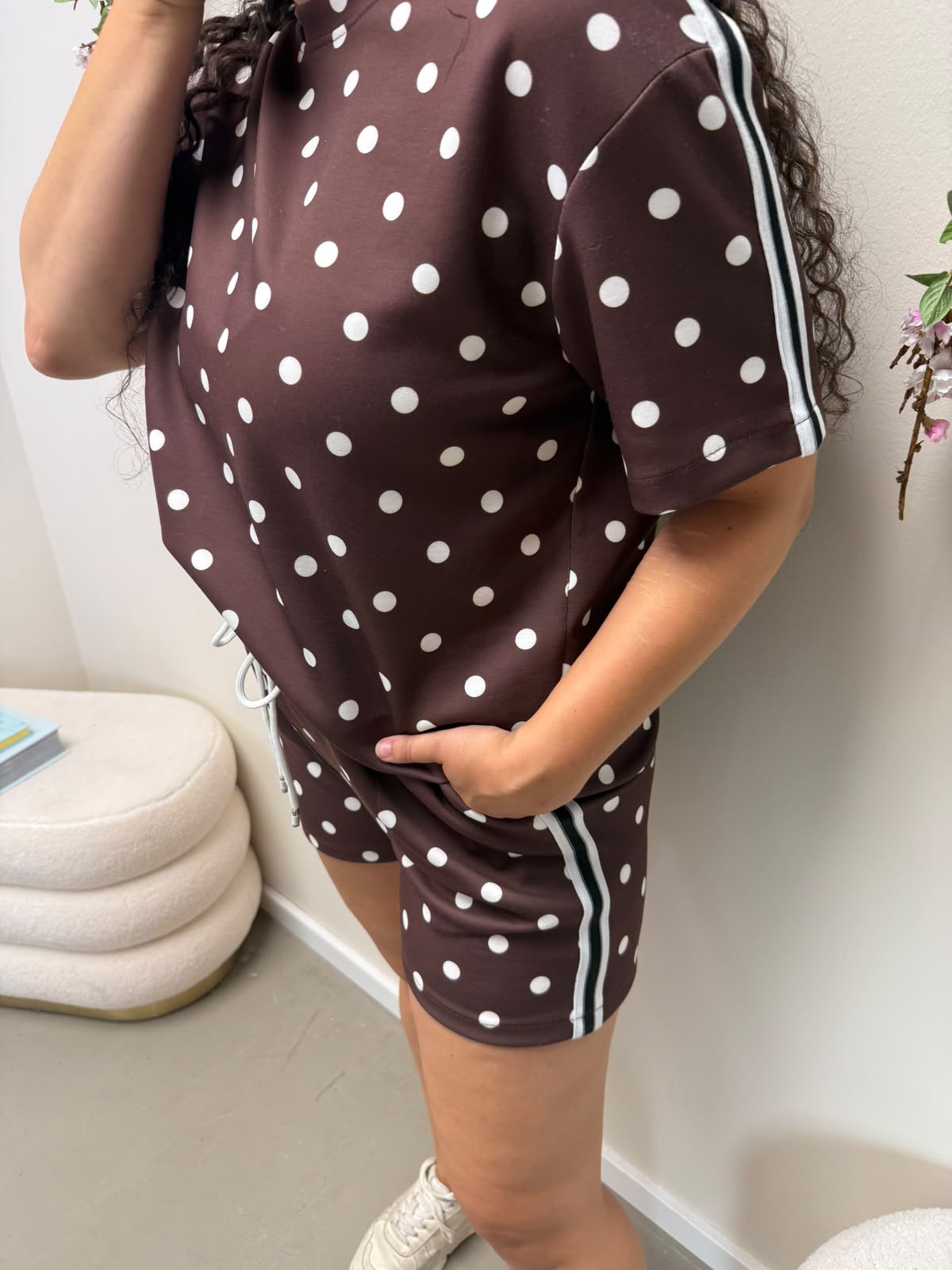 T- SHIRT PUNKTE PASSEND ZUR SHORT BRAUN / WEIß